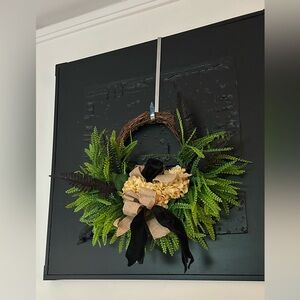 Elegant Green and Black Decor Wreath